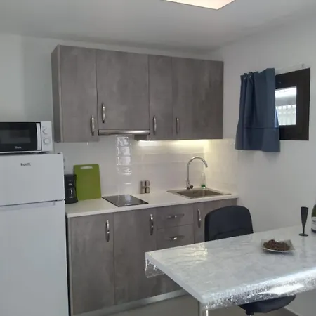 Дом отдыха Yumbo Rainbow Homes D